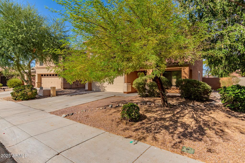 Photo of 2715 S 160th Lane, Goodyear, AZ 85338 (MLS # 6908198)