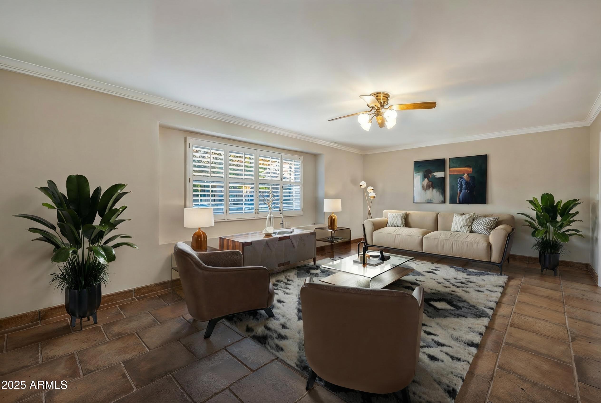 3542 E CAMELBACK Road