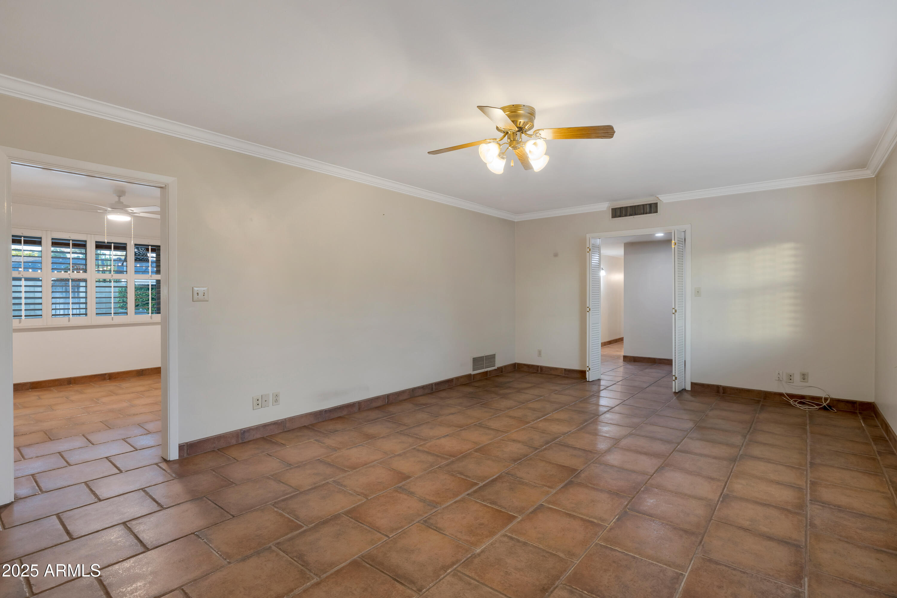 3542 E CAMELBACK Road