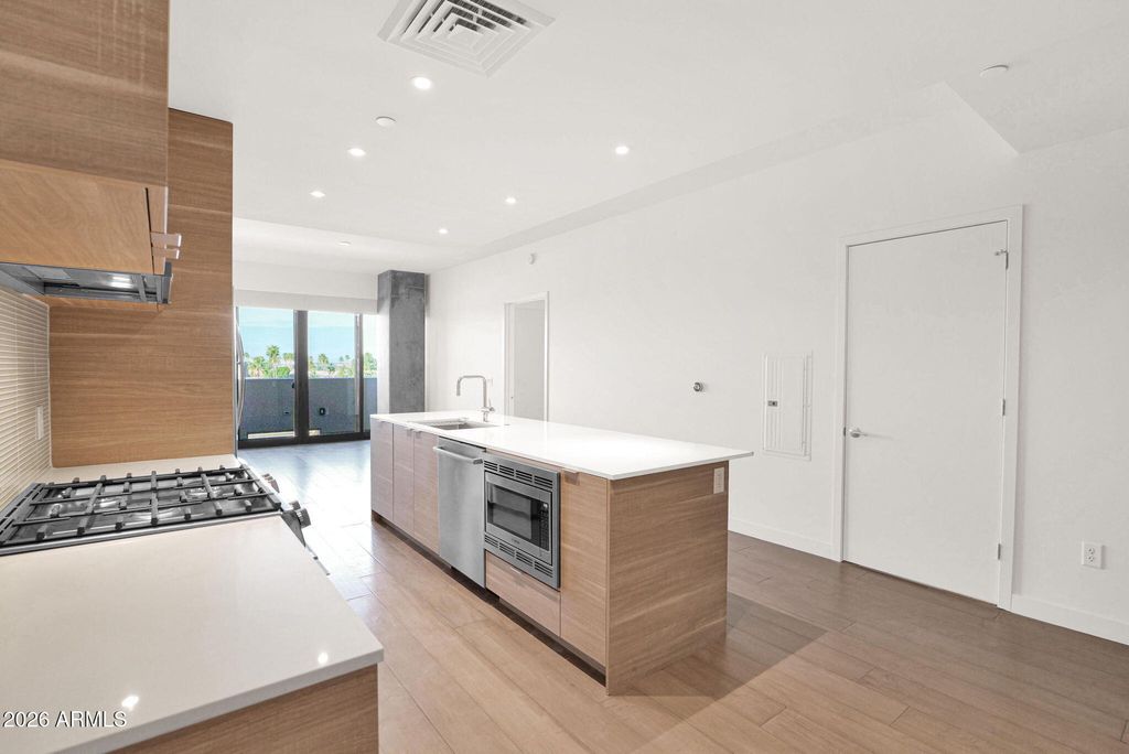 Photo of 2300 E Campbell Avenue #416, Phoenix, AZ 85016 (MLS # 6977969)