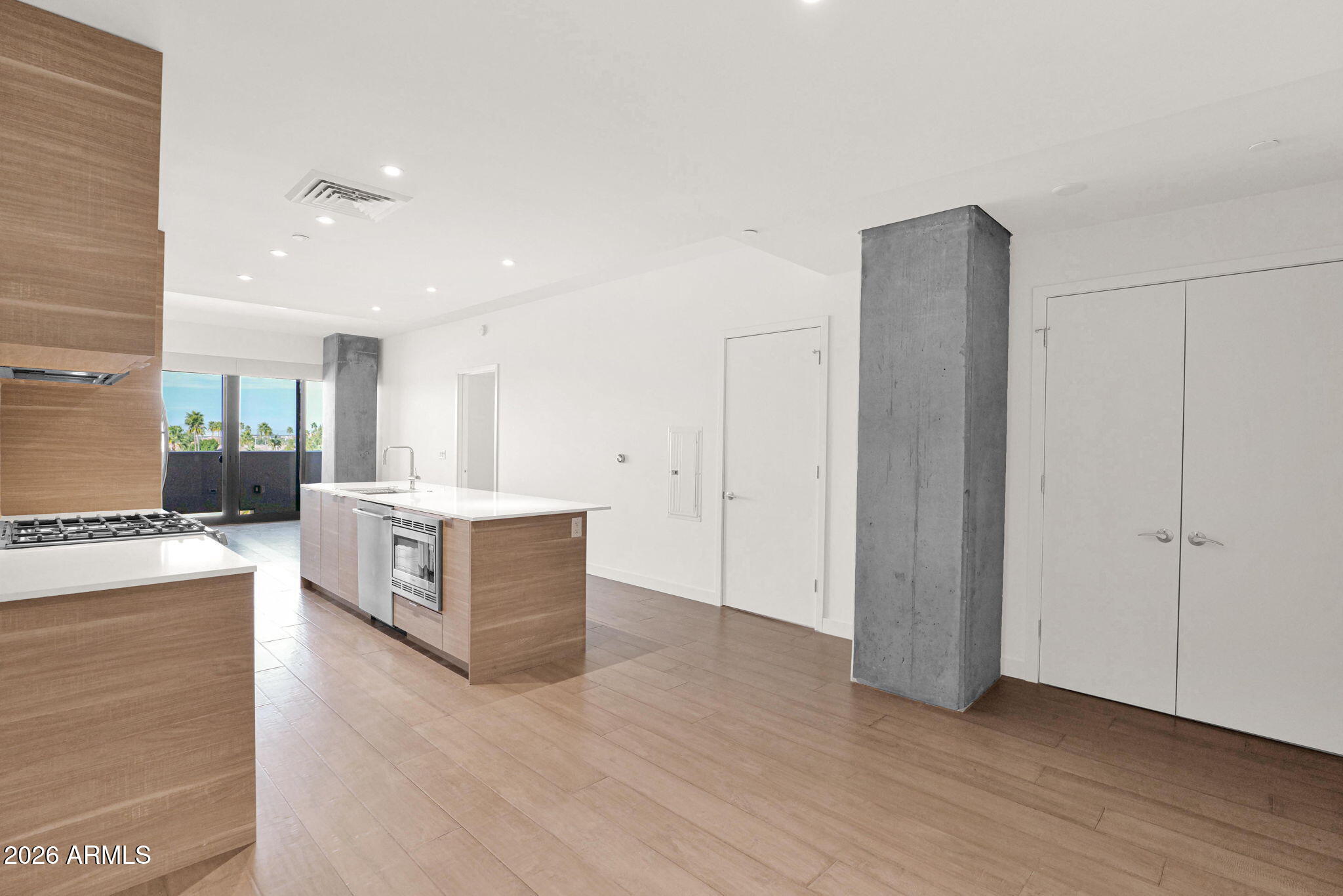 2300 E CAMPBELL Avenue 416