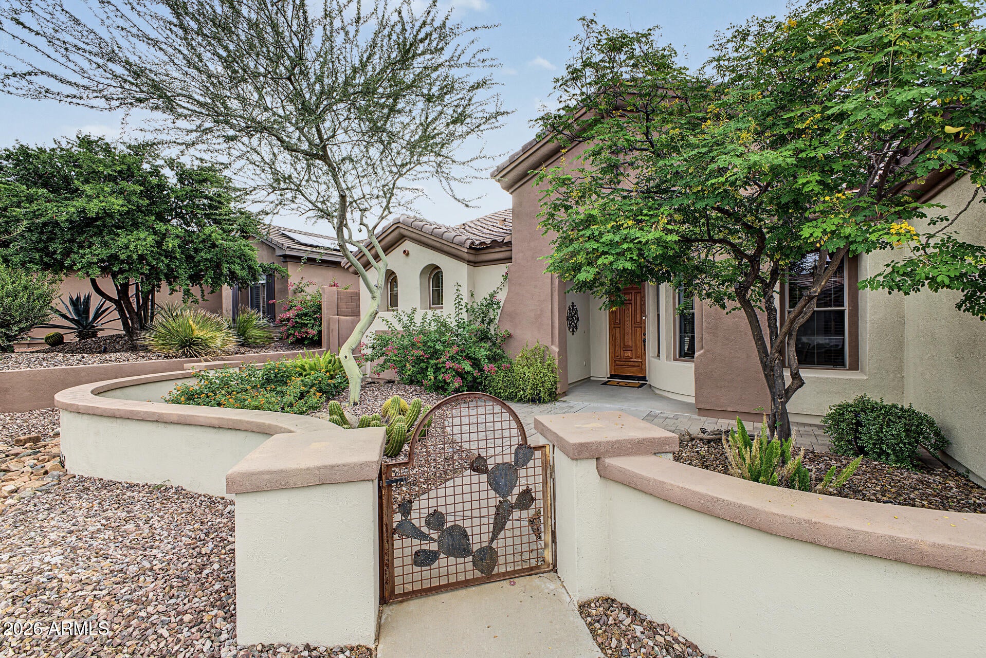 41819 N IRON HORSE Court