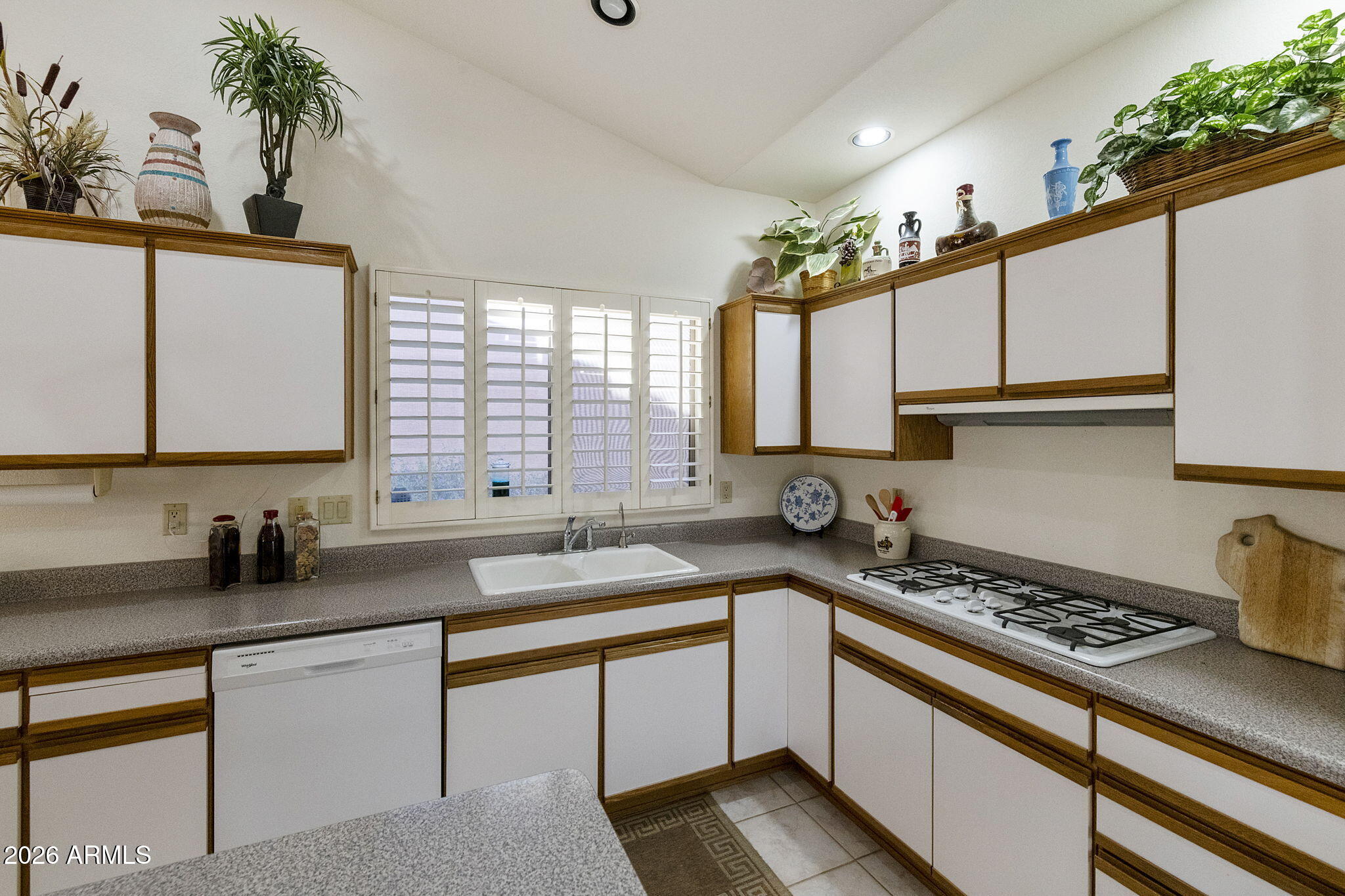 9510 E SUNRIDGE Drive