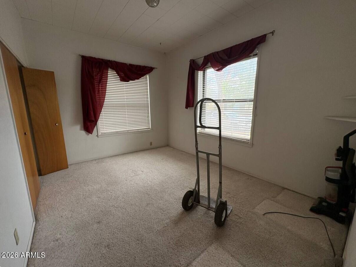 222 W FOURTH Street