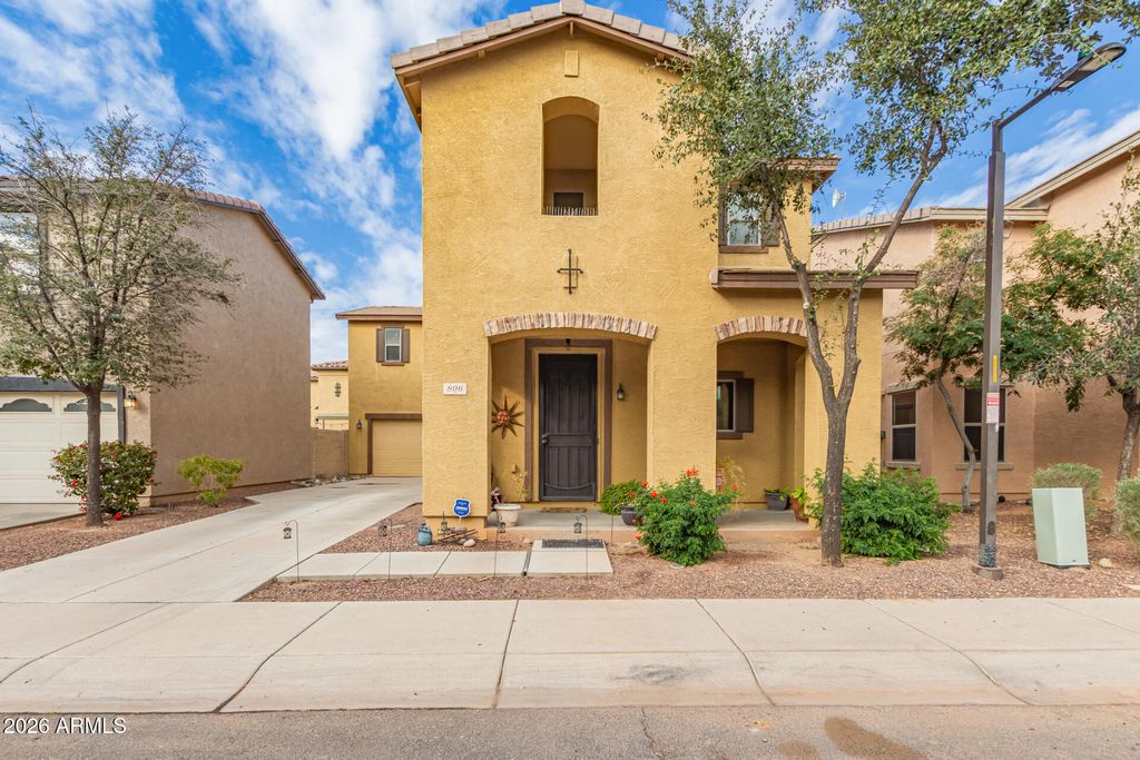 Photo of 806 N 111th Drive, Avondale, AZ 85323 (MLS # 6974515)