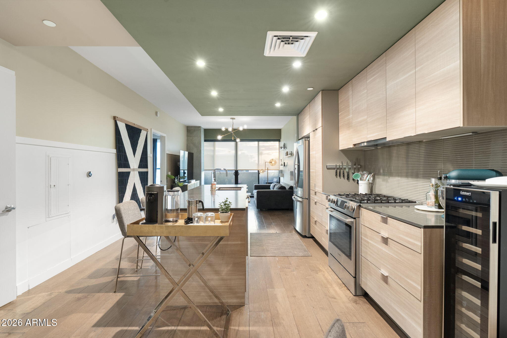 2300 E CAMPBELL Avenue 218