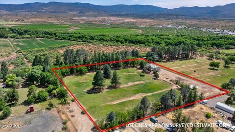 Photo of 4000 W Mahoney Road #1, Camp Verde, AZ 86322 (MLS # 7038653)