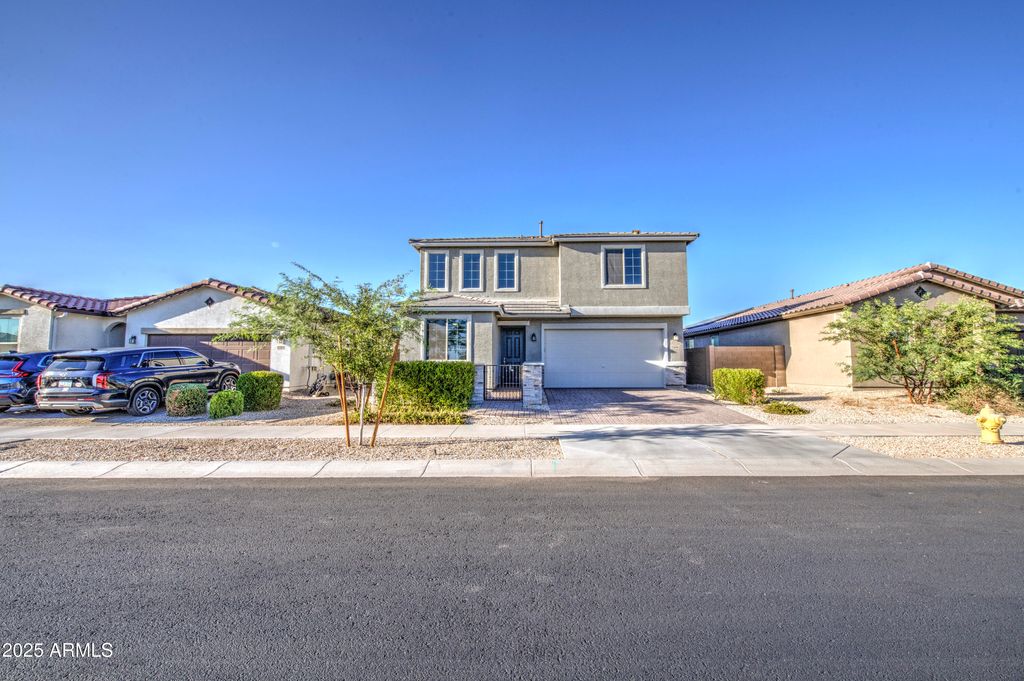 Photo of 15696 W Monroe Street, Goodyear, AZ 85338 (MLS # 6924121)