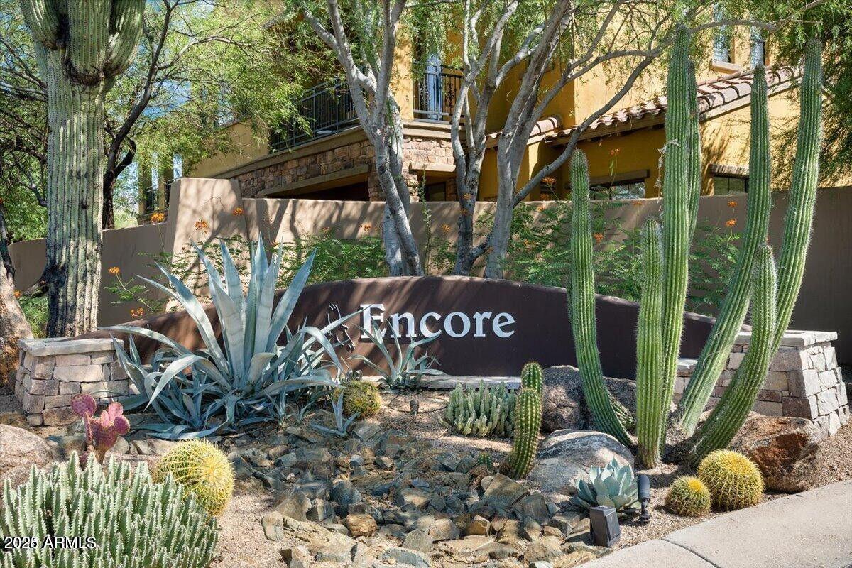 20750 N 87th Street Unit 2062