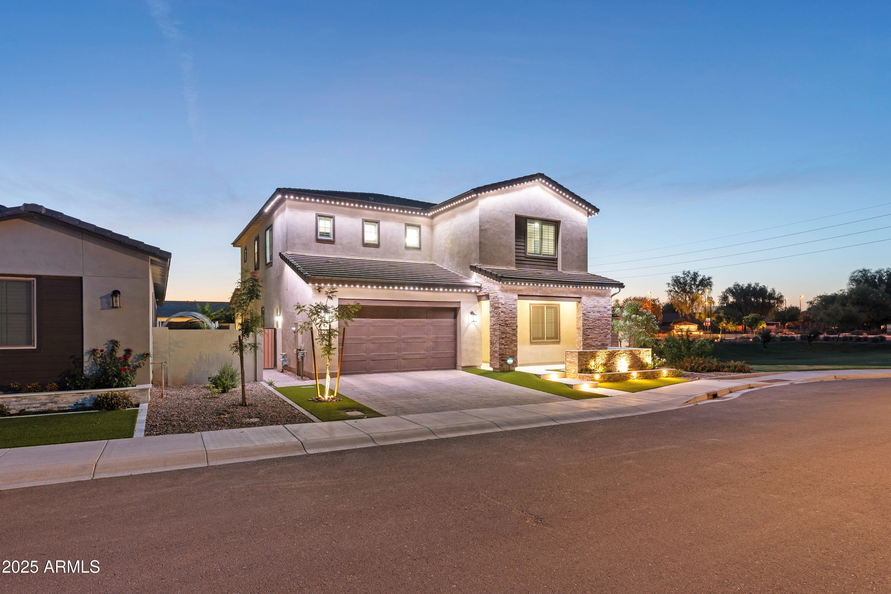 5232 S COBBLESTONE Street