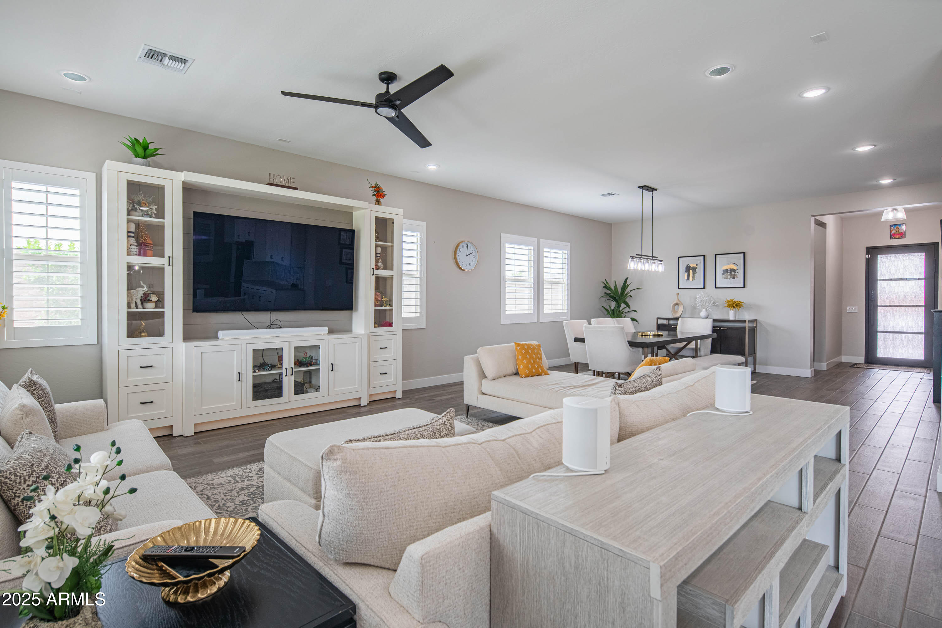 5232 S COBBLESTONE Street