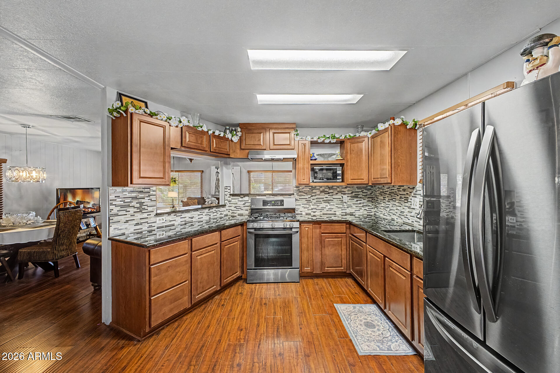 120 N VAL VISTA Drive 207