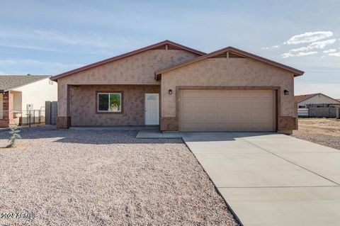 A home in Arizona City