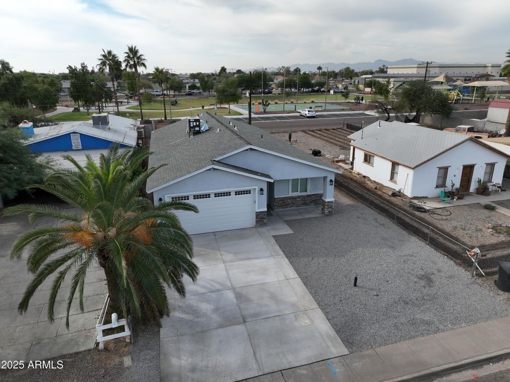 Photo of 122 S 5th Street, Avondale, AZ 85323 (MLS # 6947136)