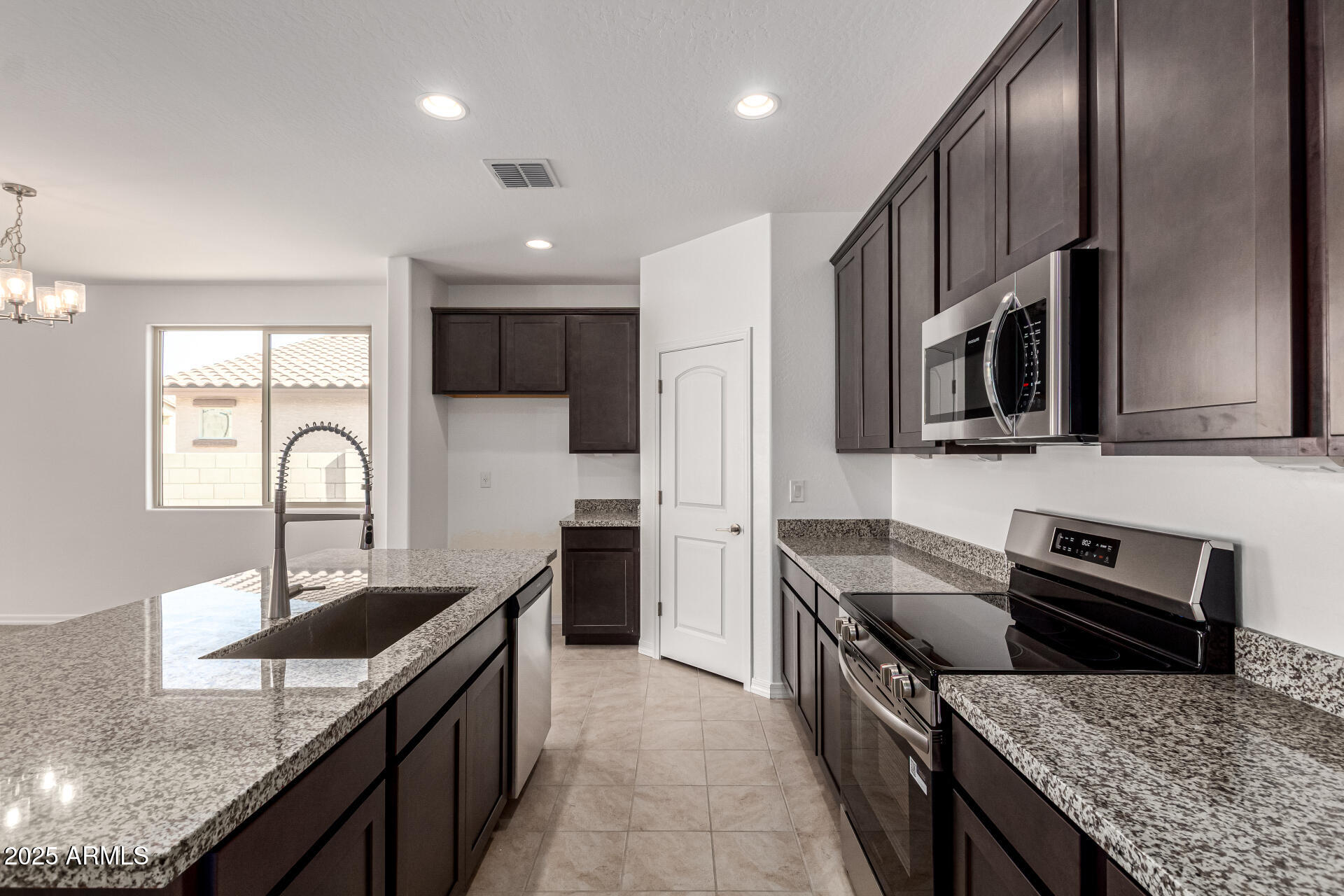 24250 W HILTON Avenue