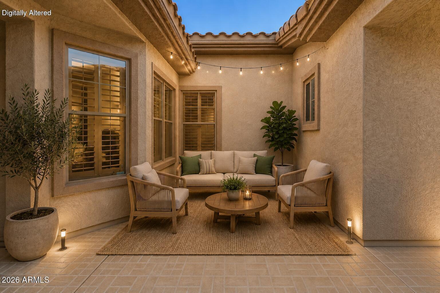 2416 W Kachina Trail