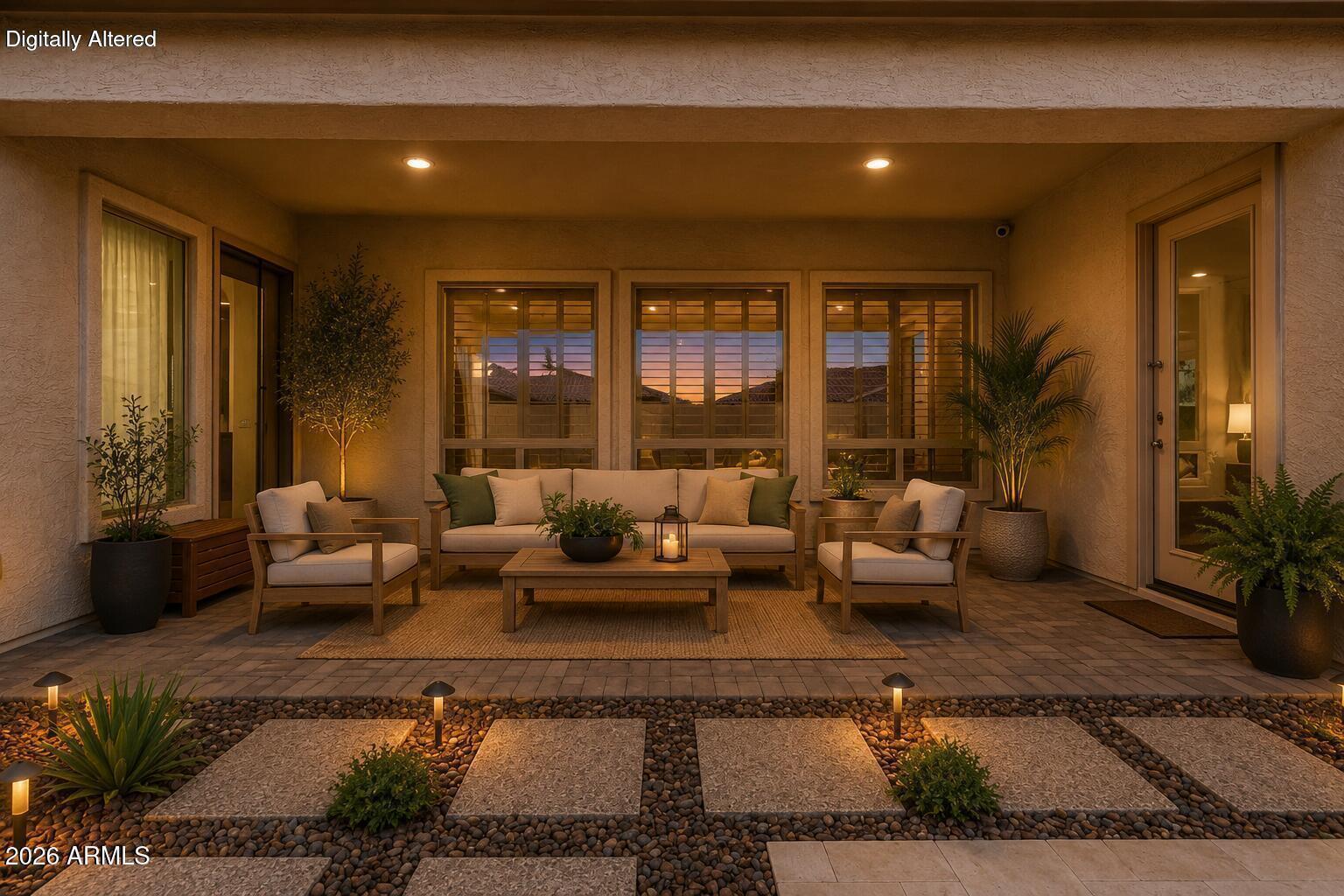 2416 W Kachina Trail