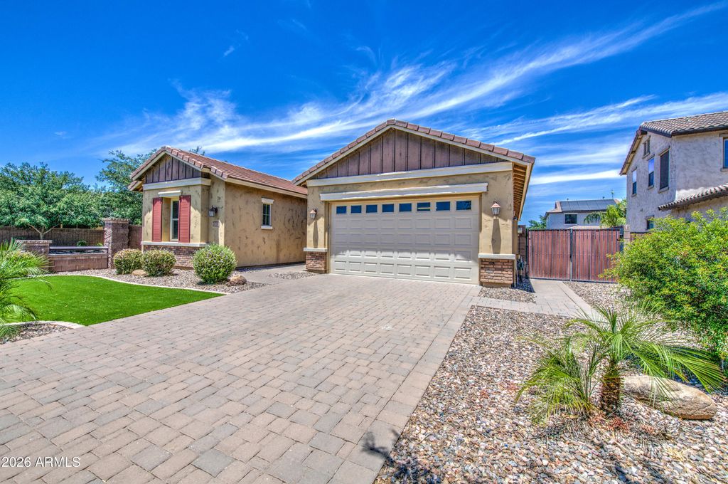 Photo of 20350 E Raven Drive, Queen Creek, AZ 85142 (MLS # 7041622)