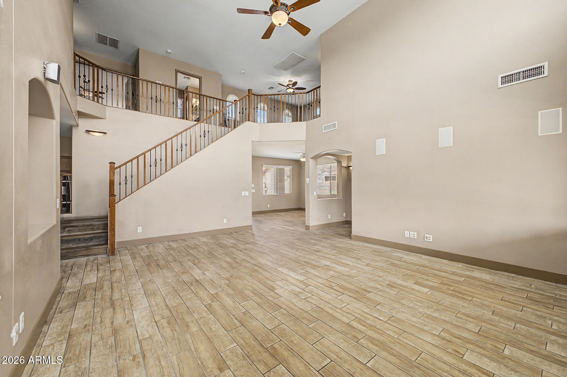 81 W CASTLE ROCK Road