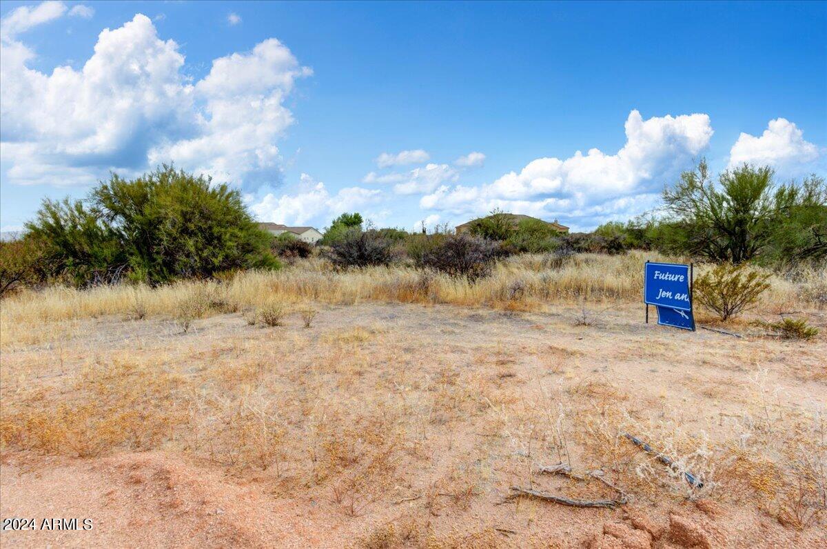 XXX N 160TH Street -