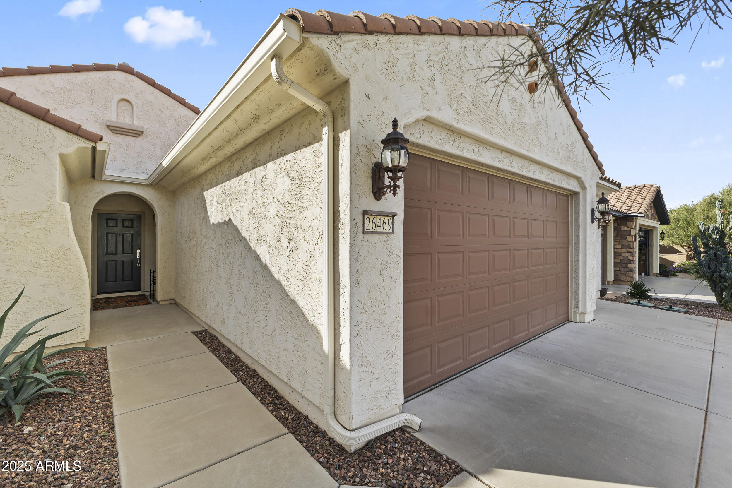 26469 W PONTIAC Drive