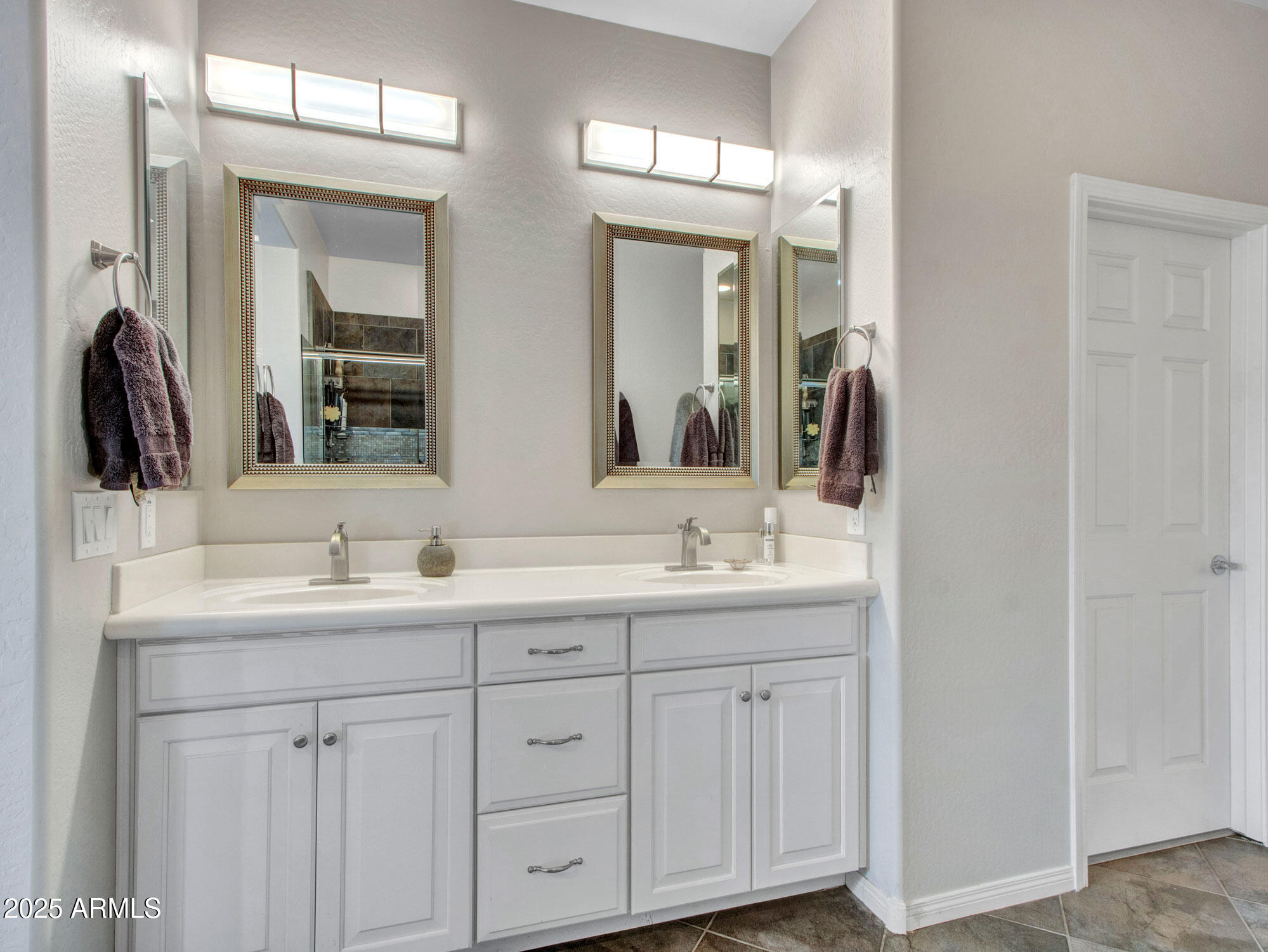 Goodyear, Arizona 85338, United States, 2 Bedrooms Bedrooms, ,2 BathroomsBathrooms,Residential,Pending,12669