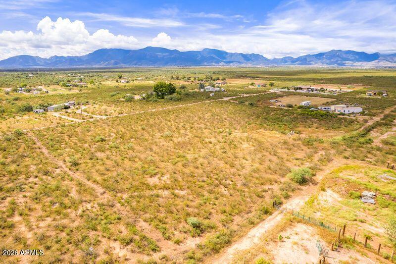 4 acres E CONESTOGA Trail -