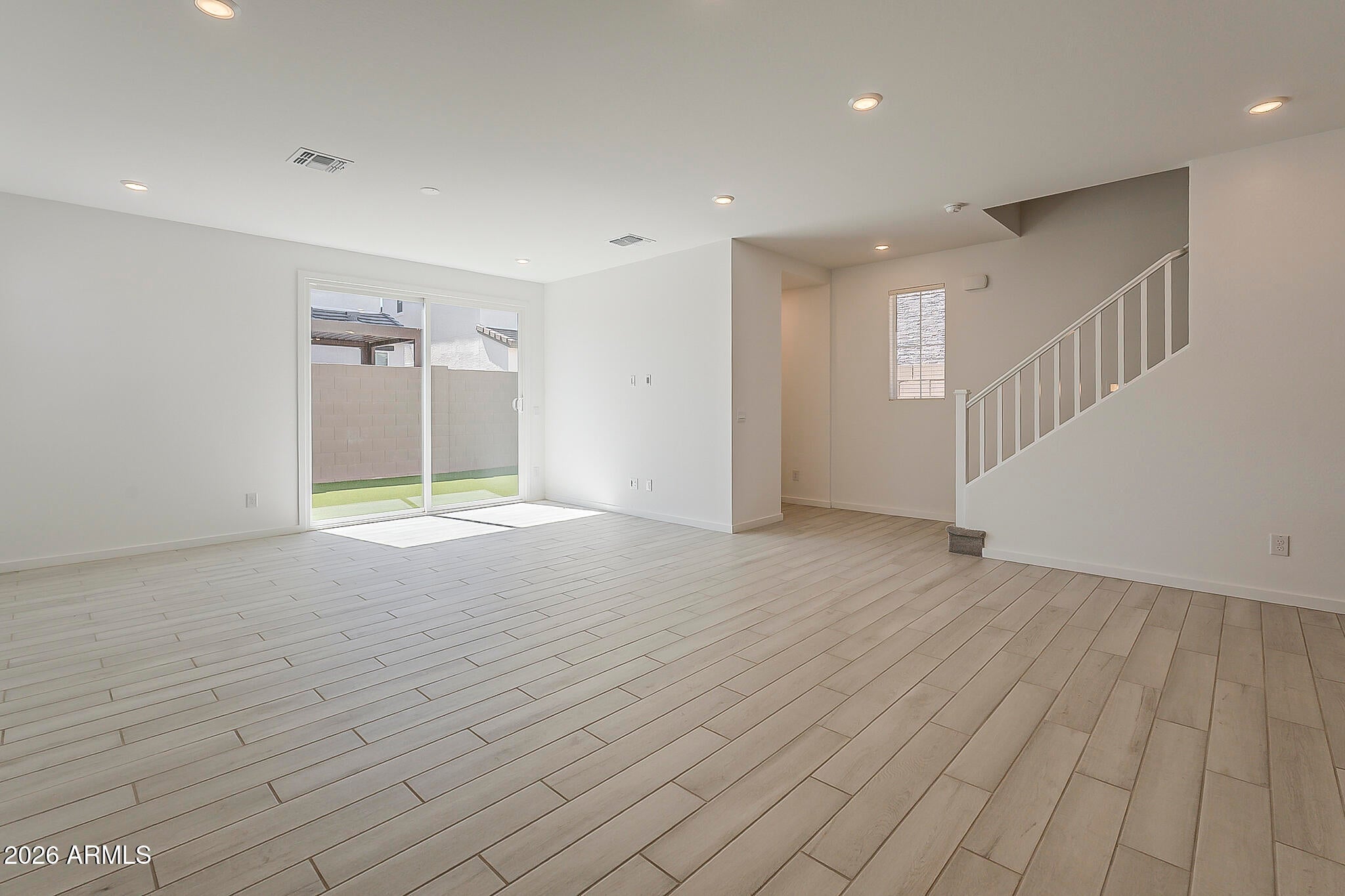 2434 W Rowel Road