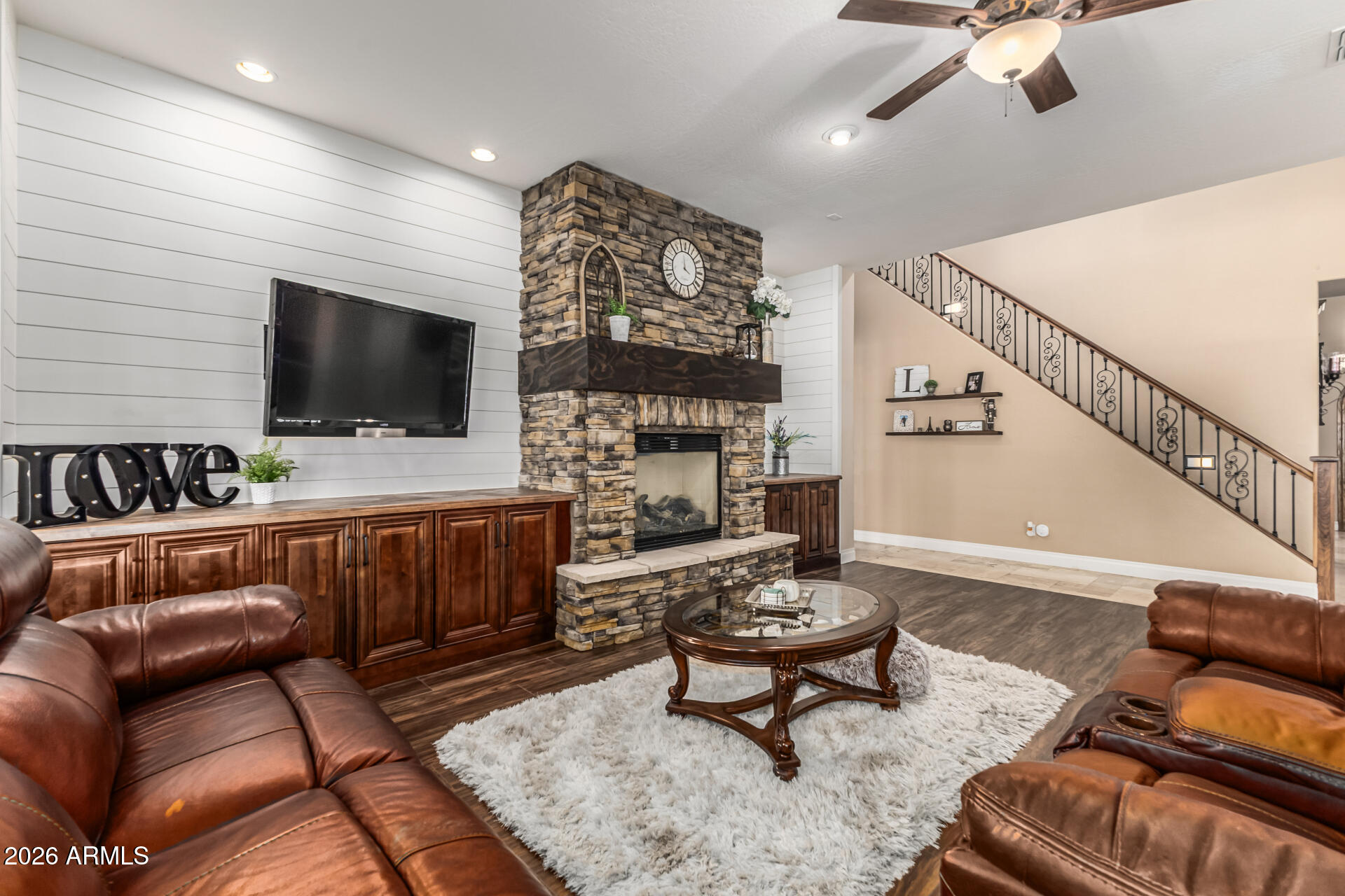 3019 S LARKSPUR Street