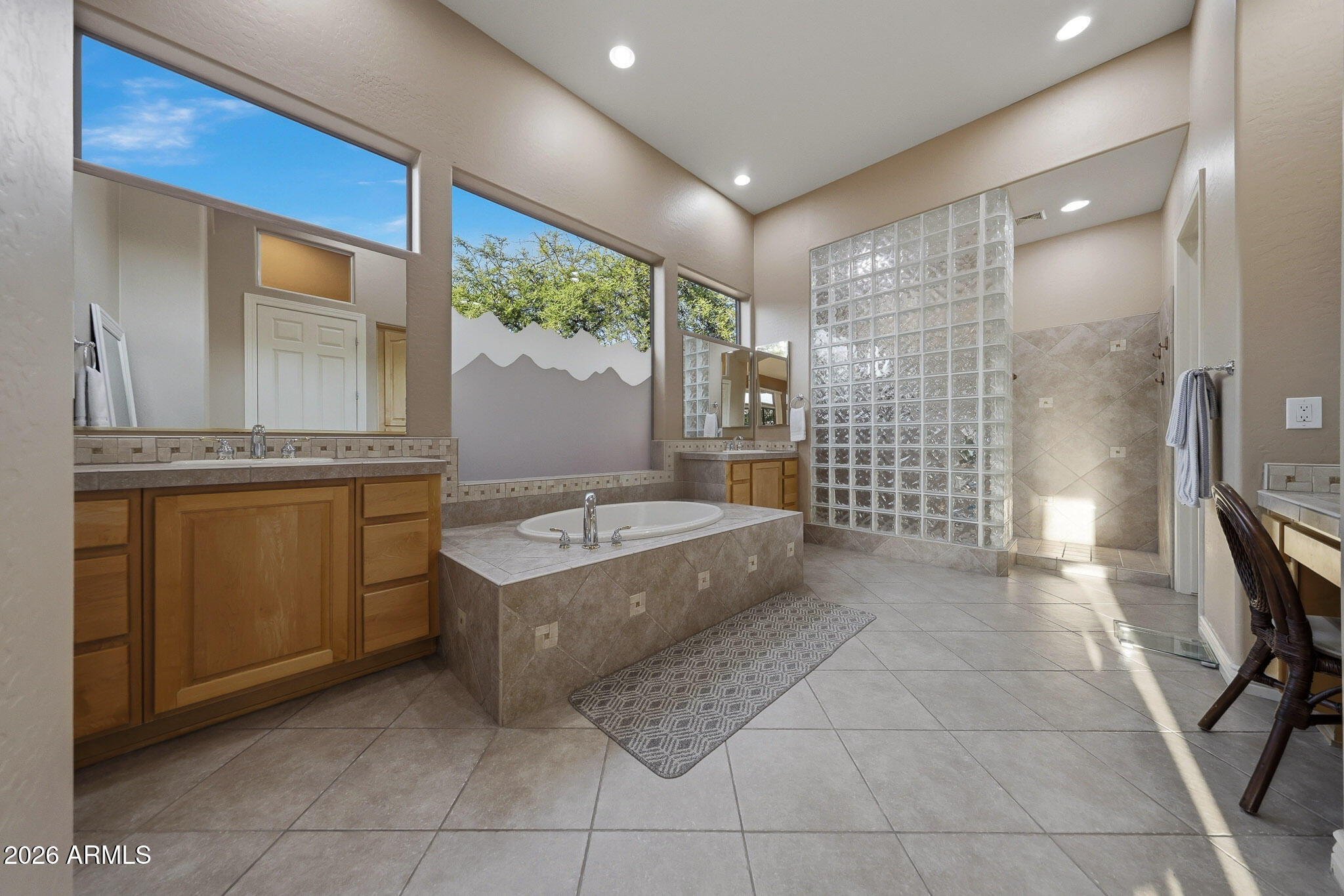 ANTHEM COUNTRY CLUB - Residential