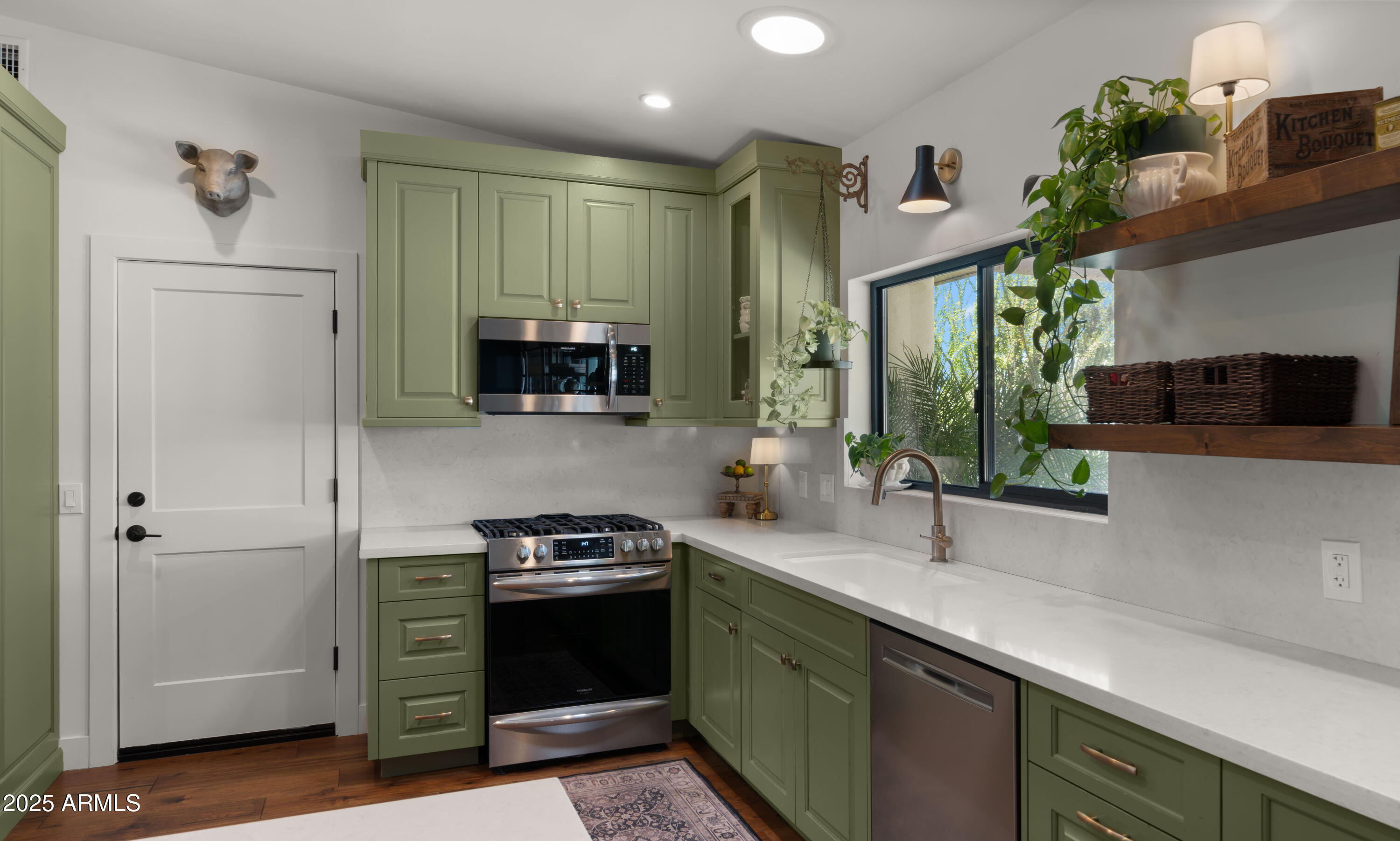 8049 E SERENE Street