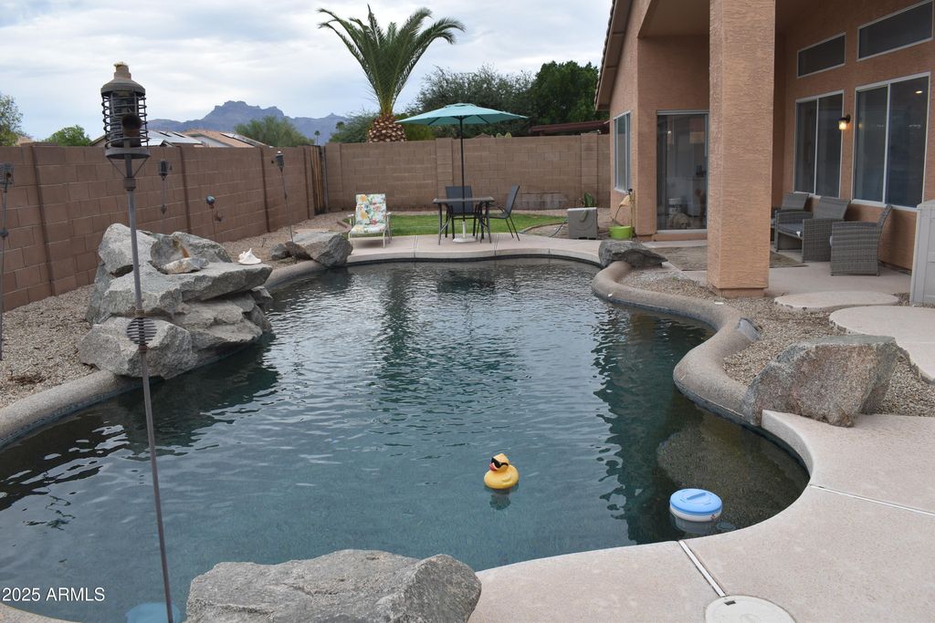 Photo of 946 W 14th Avenue, Apache Junction, AZ 85120 (MLS # 6928067)