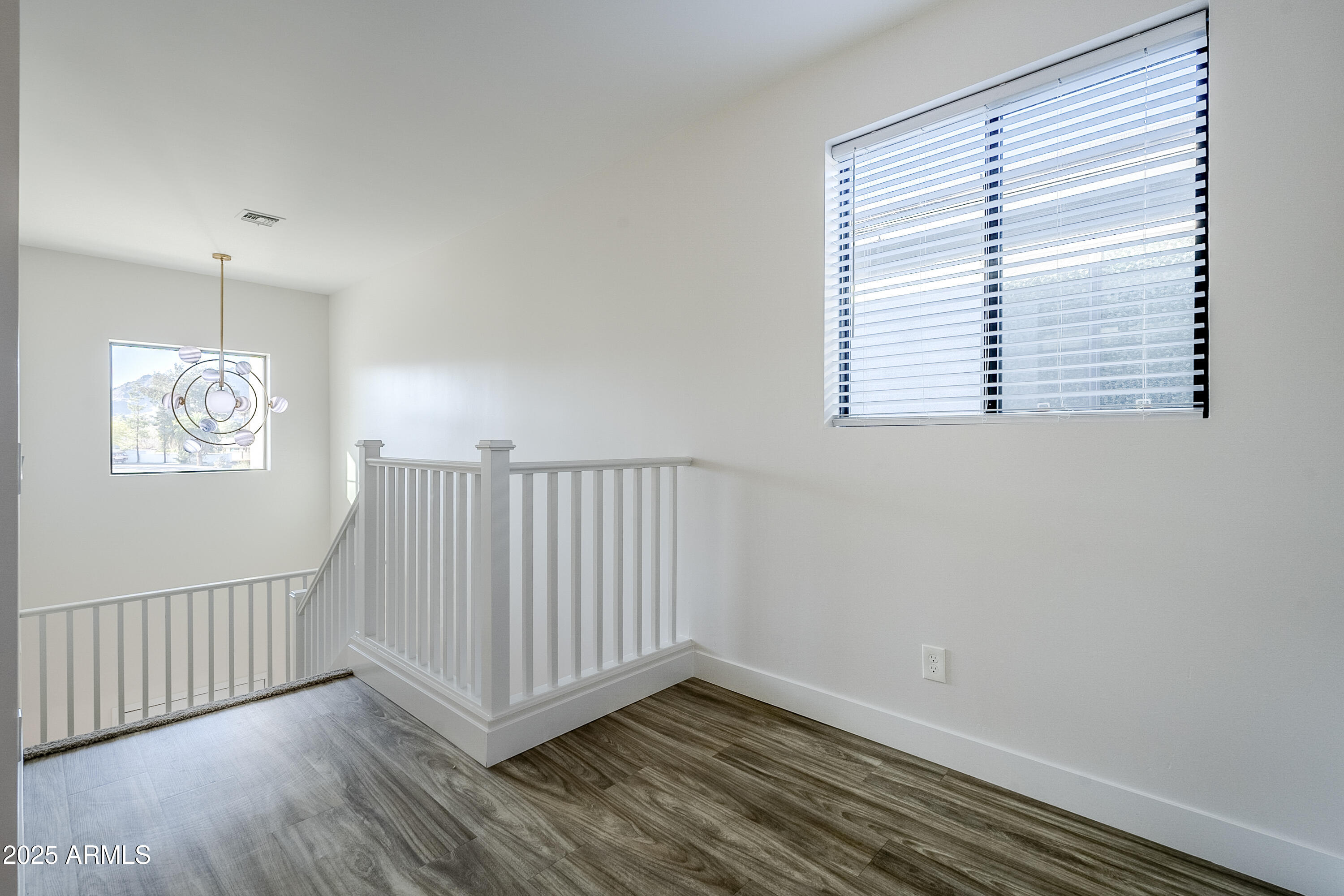 3128 E CHERYL Drive
