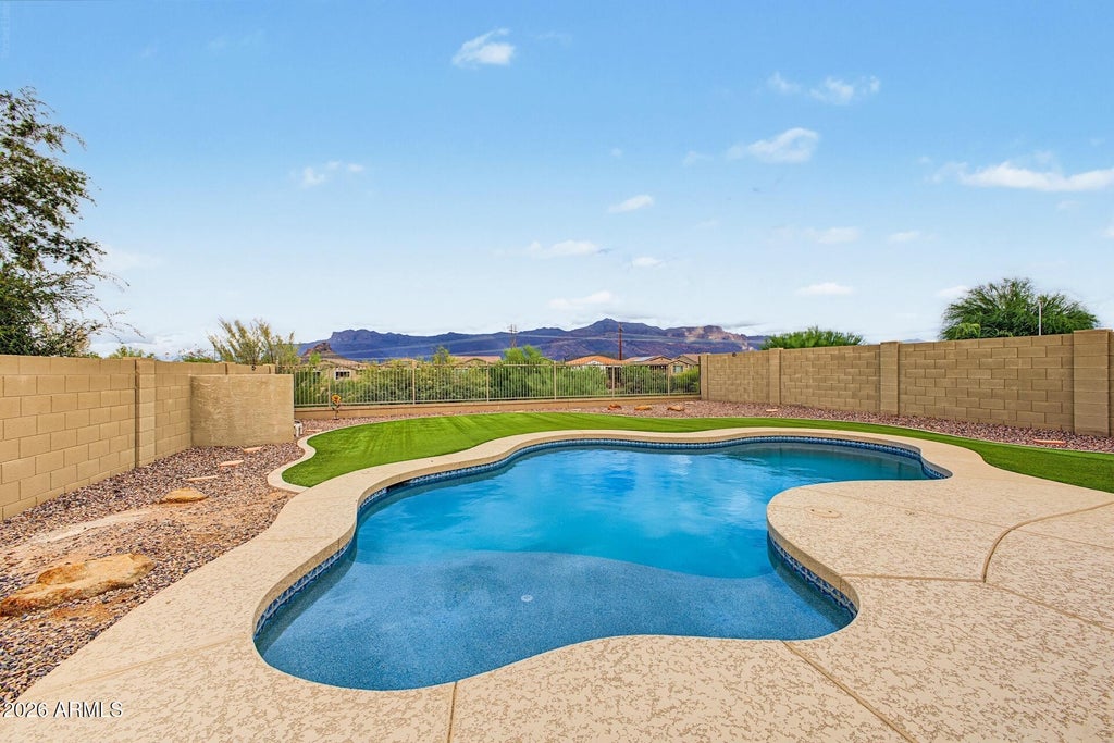 Photo of 11776 E Red Butte, Gold Canyon, AZ 85118 (MLS # 7094660)