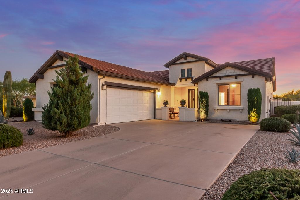 Photo of 1095 W Desert Aster Road, San Tan Valley, AZ 85143 (MLS # 6951790)
