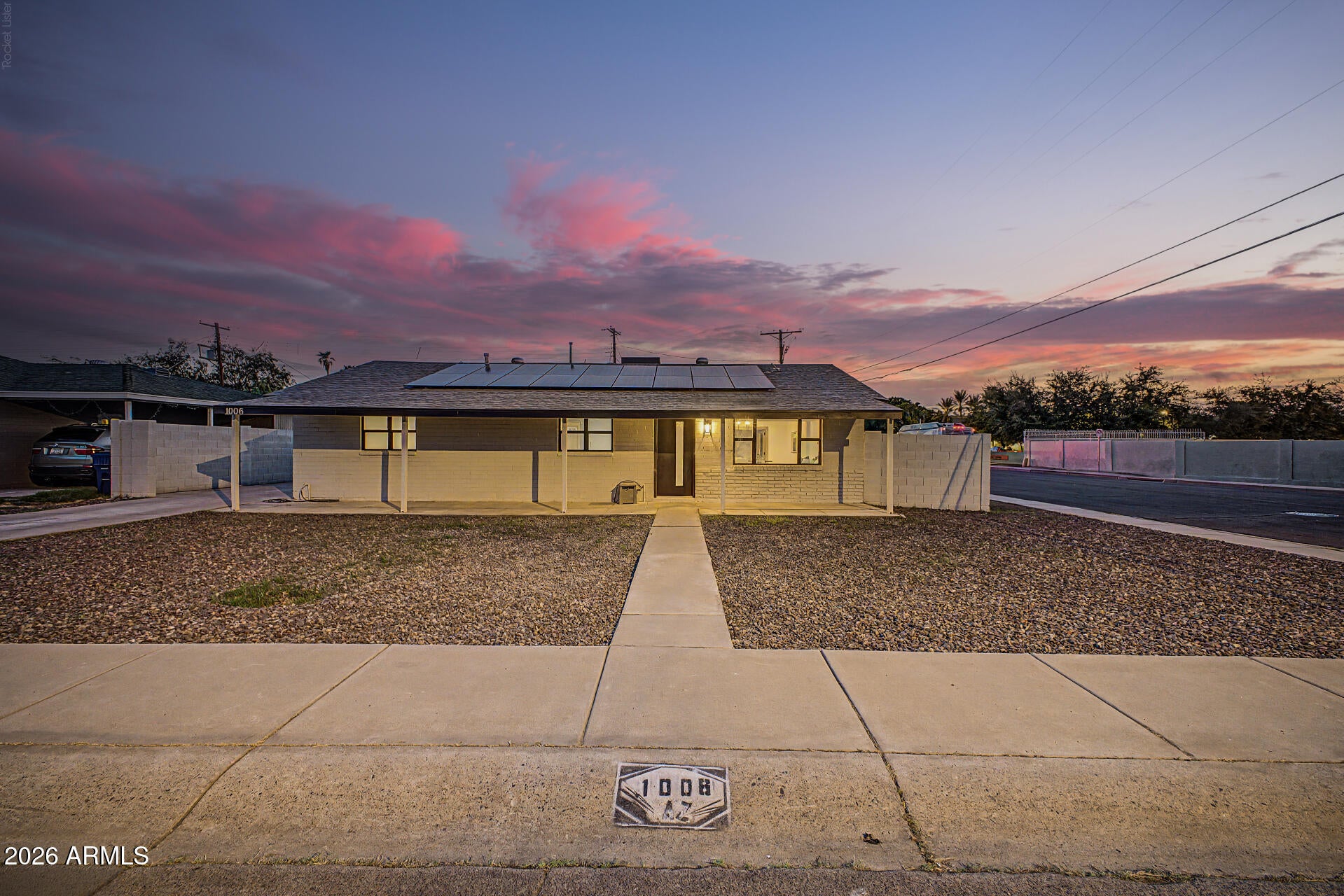1006 S SIESTA Lane