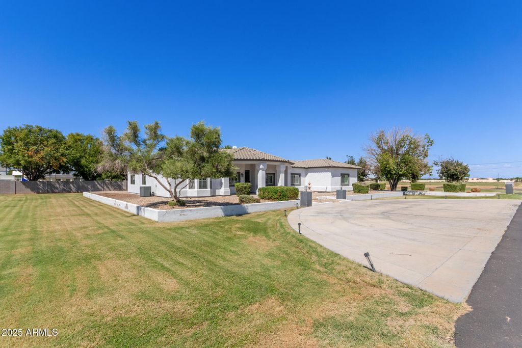 Photo of 6034 S 173rd Street, Gilbert, AZ 85298 (MLS # 6921608)