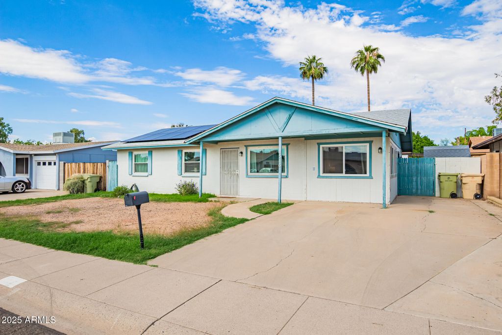 Photo of 4546 W Sanna Street, Glendale, AZ 85302 (MLS # 6931641)