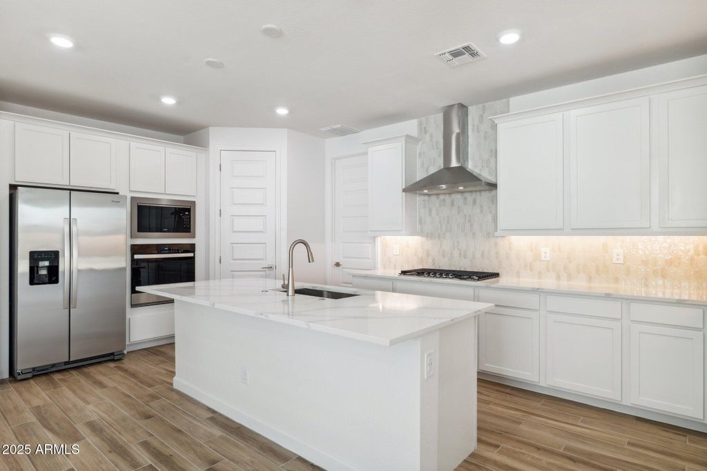 Photo of 6907 W Buckhorn Trail, Peoria, AZ 85383 (MLS # 6919548)
