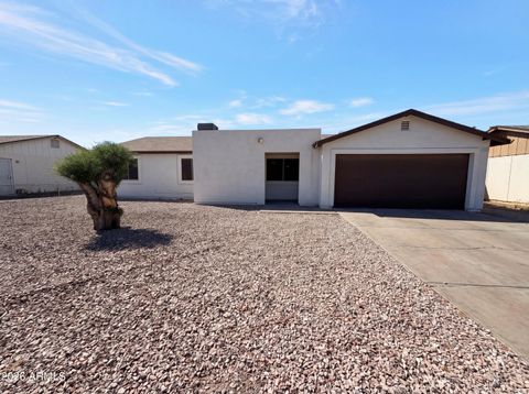 Photo of 8107 W Meadowbrook Avenue, Phoenix, AZ 85033 (MLS # 7014715)