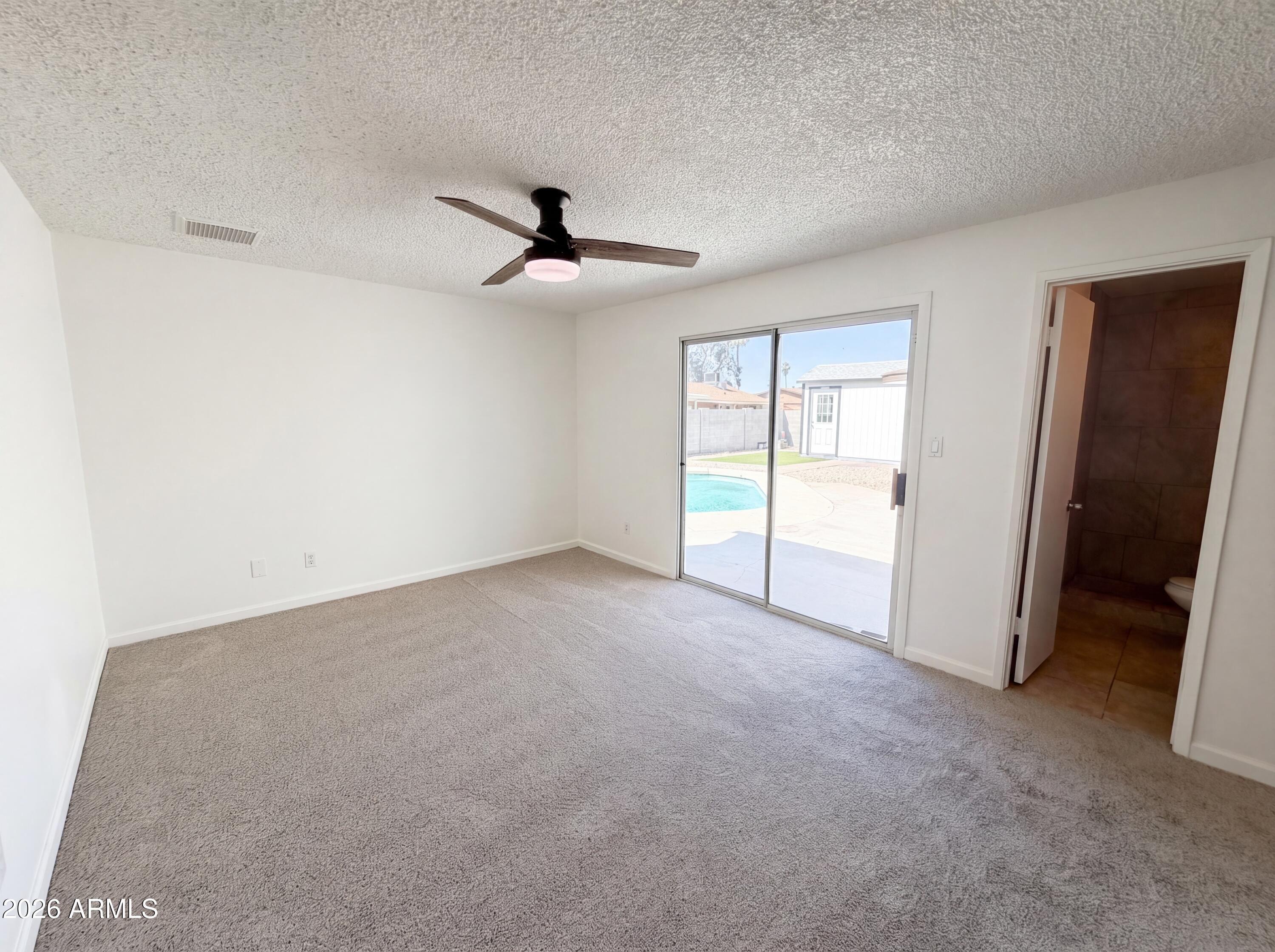 8107 W MEADOWBROOK Avenue