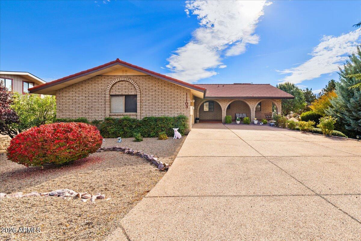 11103 E IRONWOOD Lane