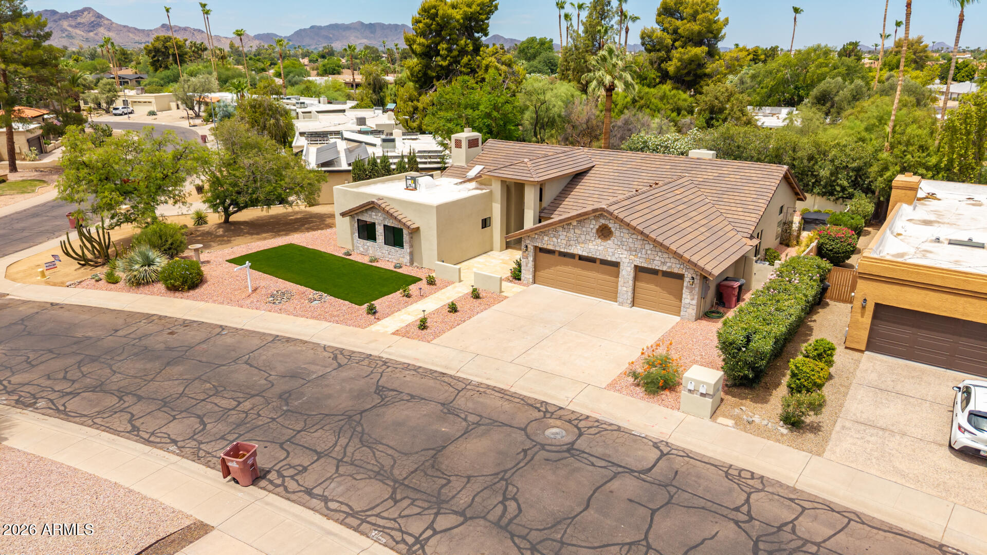 10052 N 76TH Place