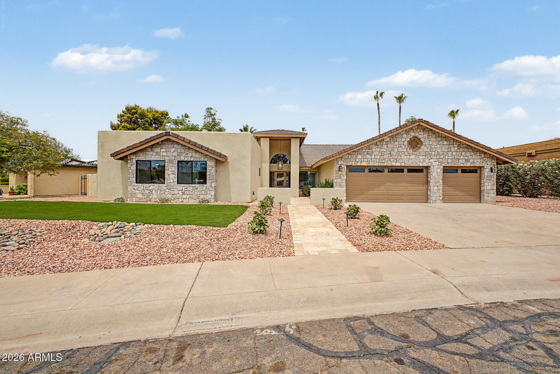 10052 N 76TH Place