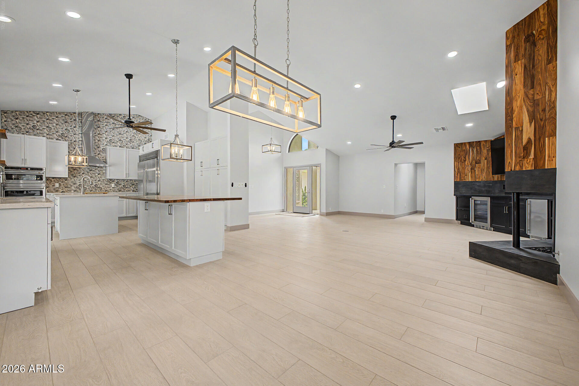 10052 N 76TH Place