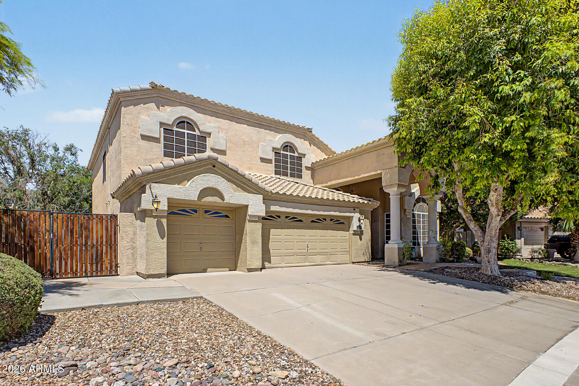 1310 W AMBERWOOD Drive