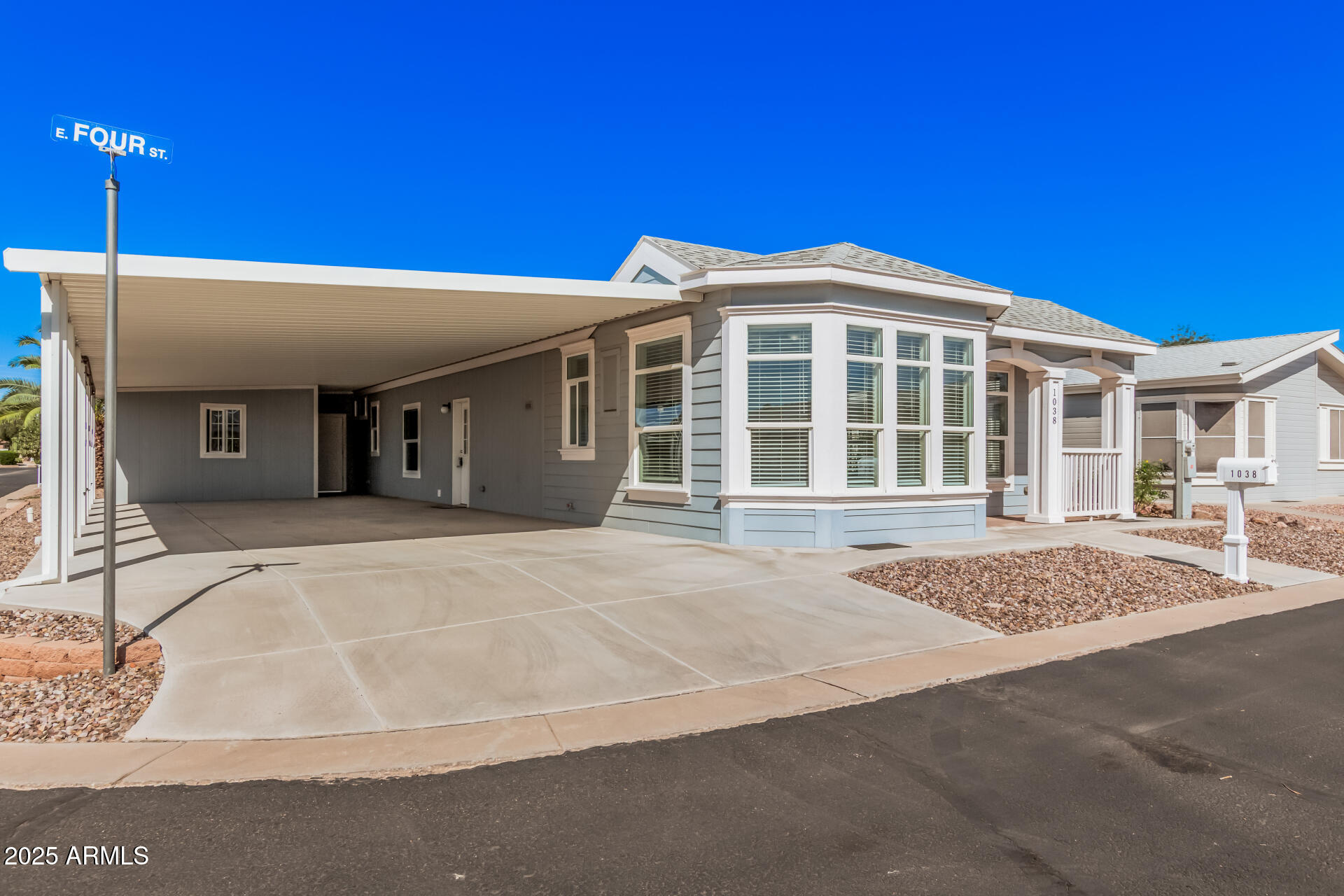 Homes for Sale in Queen Creek Arizona 2 1038 E FOUR Street