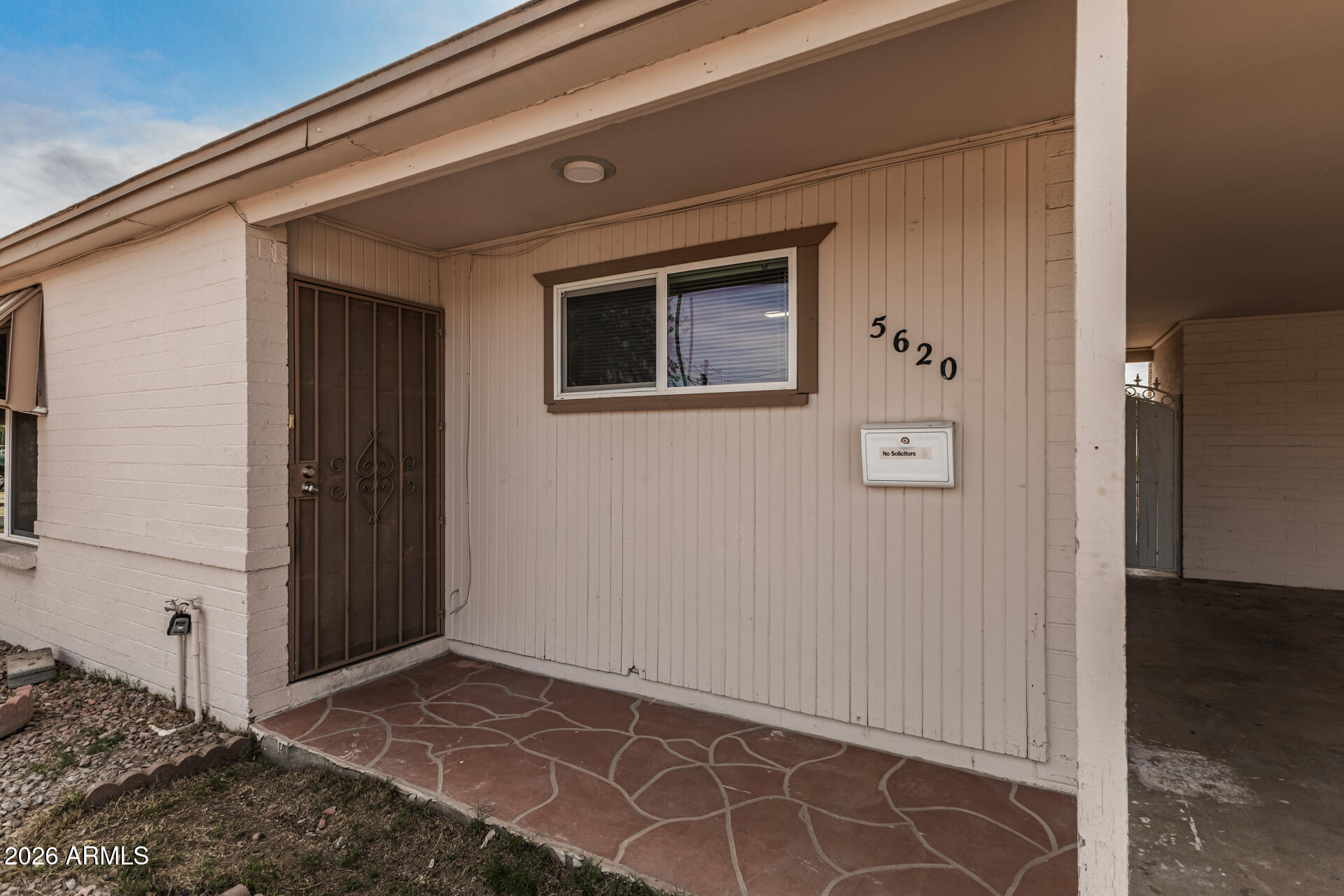 5620 N 19TH Avenue NW