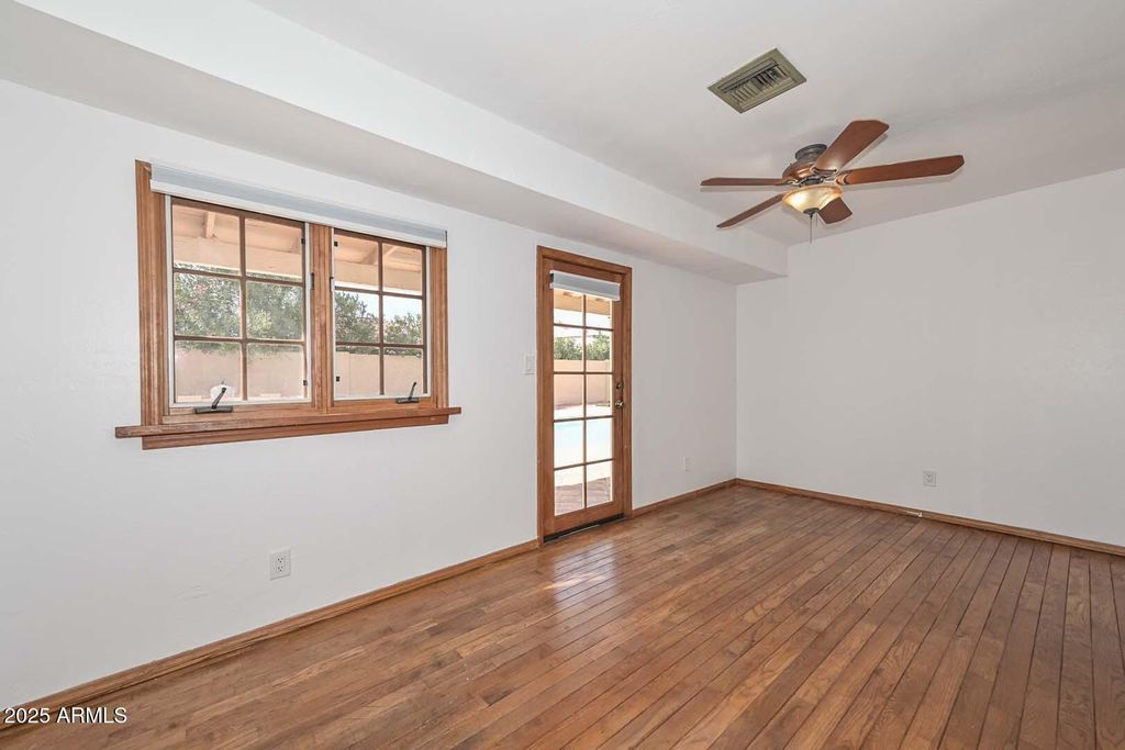 listing image 82