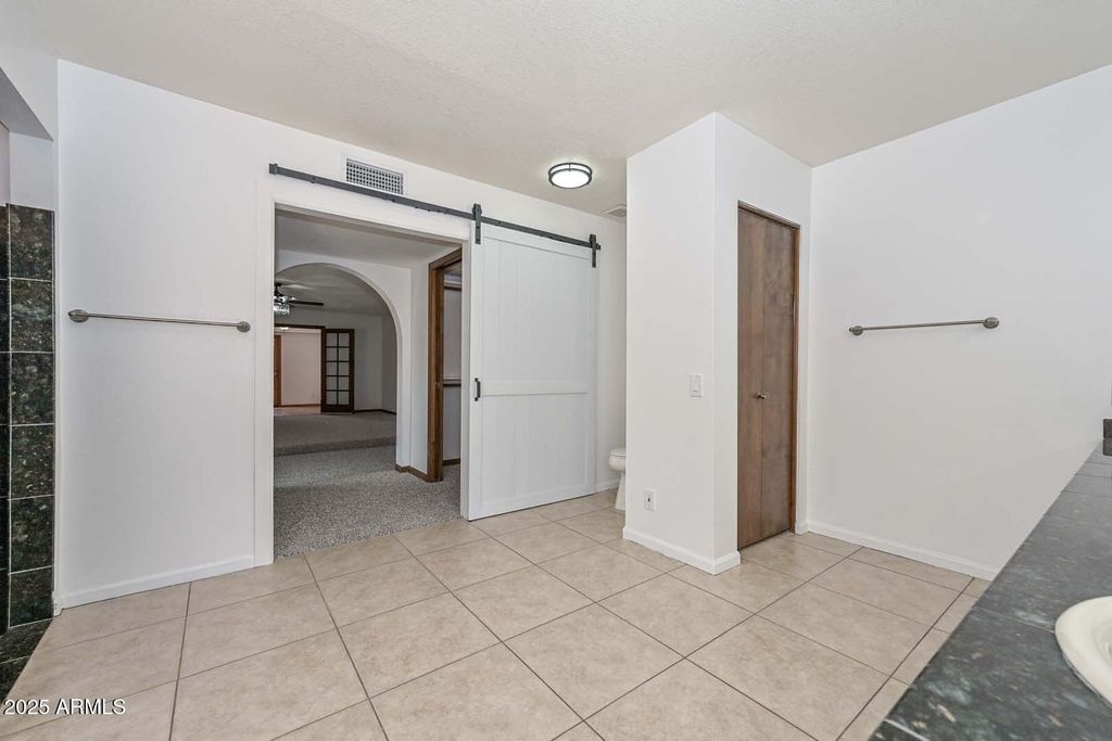 listing image 74